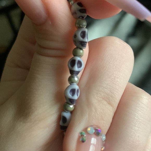Scull Bracelet - Picture 3 of 4